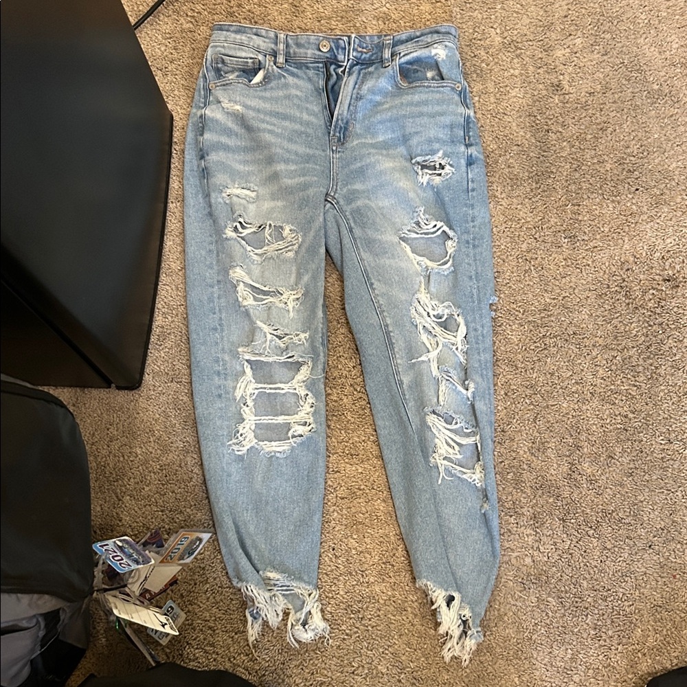 Distressed American Eagle Light Blue Women's Jeans
